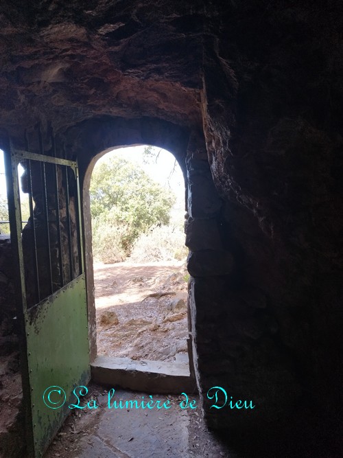 Saint Raphaël, la grotte saint Honorat (Sainte Baume)