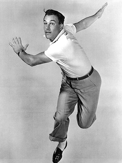 https://www.notrecinema.com/images/usercontent/star/gene-kelly-photo_62568_43637.jpg