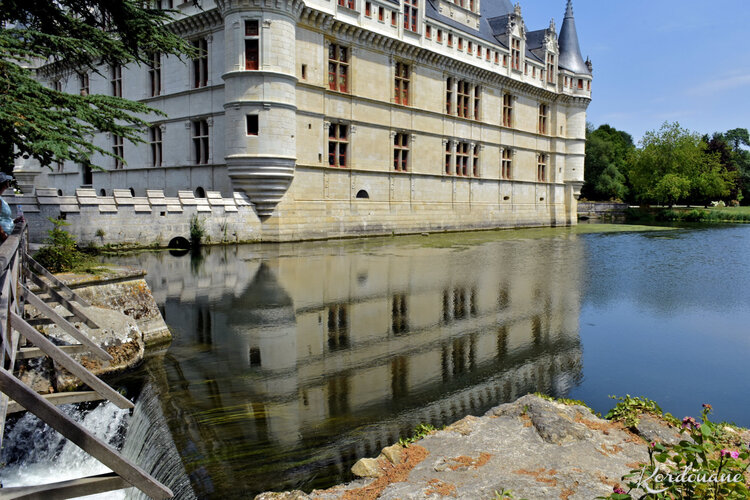 Château d'Azay-le-Rideau - Le miroir d'eau (4)