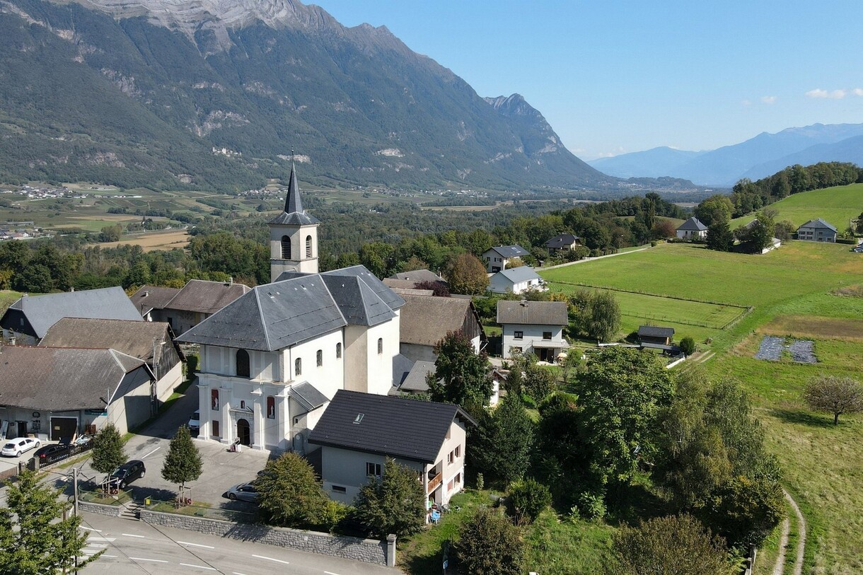 Sur les chemins du Baroque ~ En Combe de Savoie l’église Saint Étienne de Châteauneuf un joyau baroque