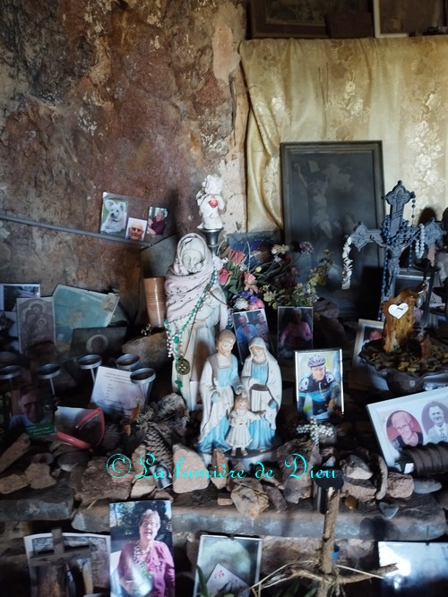 Saint Raphaël, la grotte saint Honorat (Sainte Baume)