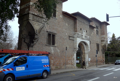 Toulouse : porte du jardin des plantes (n1)