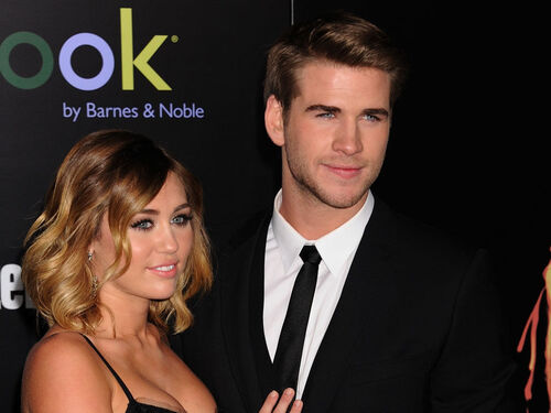 Miley Cyrus se moque de ses fiançailles avec Liam Hemsworth