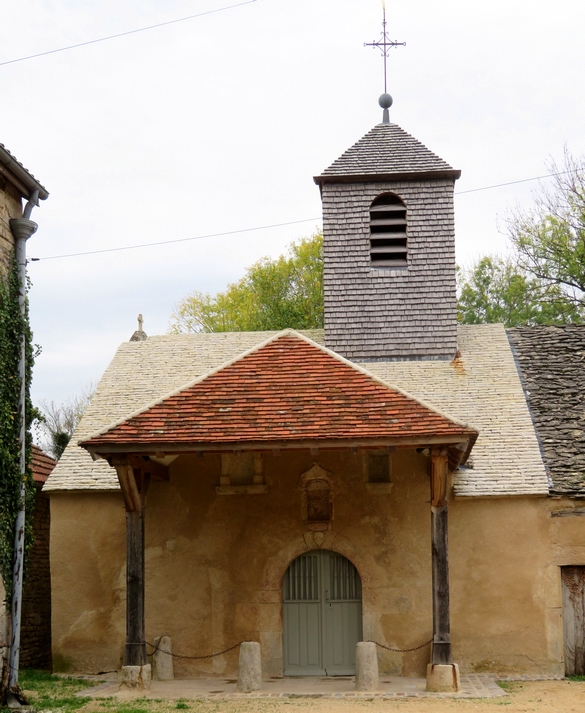 La chapelle d’Esmorots, hameau de Fontaine en Duesmois…