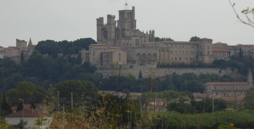 Béziers, les neuf écluses de Fonseranes et le canal du midi