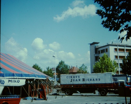 Le cirque Jean Richard à Annecy en 1975 ( archives Vincent Bouderlique)