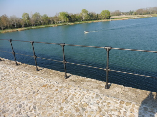 Le Pont St Bénezet en Avignon.