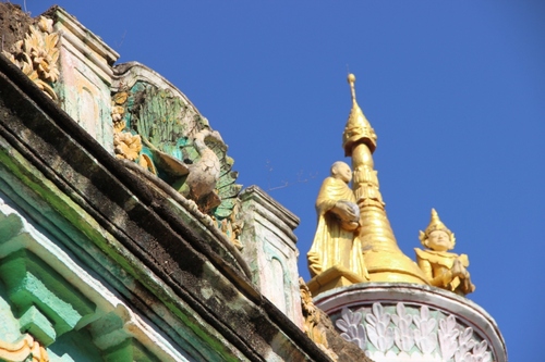 les grottes de Shwe Ba Taung, près de Monywa