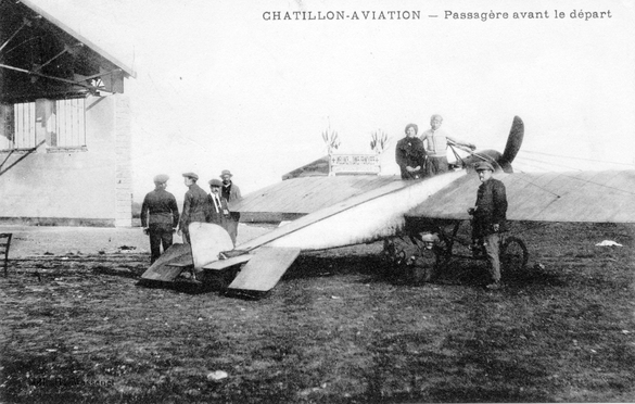 Jean Millot, Président d' "Images en Châtillonnais"  a présenté la fête de l'aviation qui  eut lieu à Châtillon sur Seine en 1913