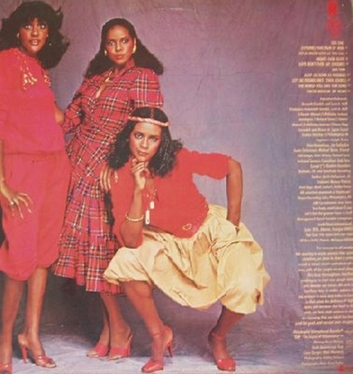 1981 : The Jones Girls : Album " Get As Much Love As You Can " Philadelphia International Records FZ 37627 [US]