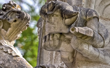 Cette chapelle du XVe siècle a des gargouilles en forme de Gremlins et de Goldorak 