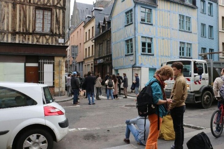 Les militants, qui occupaient l'église Saint-Nicaise, à Rouen, depuis le 5 mai 2016, se sont fait expulser, lundi 6 juin 2016 à partir de 8h30, sur décision de justice. 