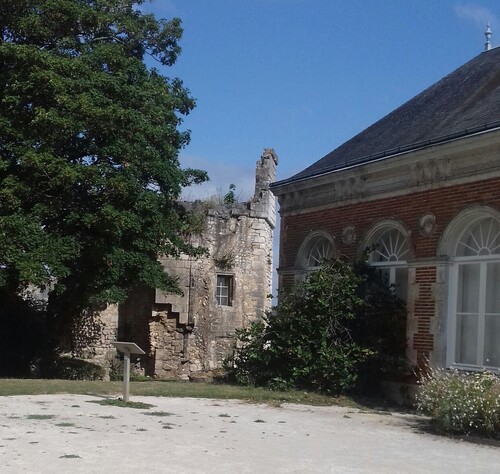 VENDOME - le Château et son parc