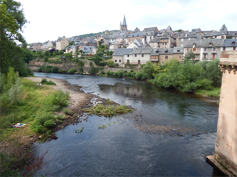Saint Cômes d'Olt en Aveyron 