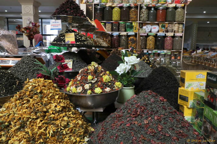 Le marché couvert de Douchanbé, Tadjikistan