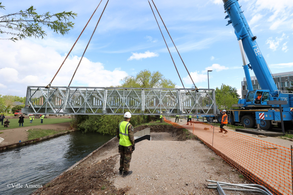 La passerelle de l'amitié 