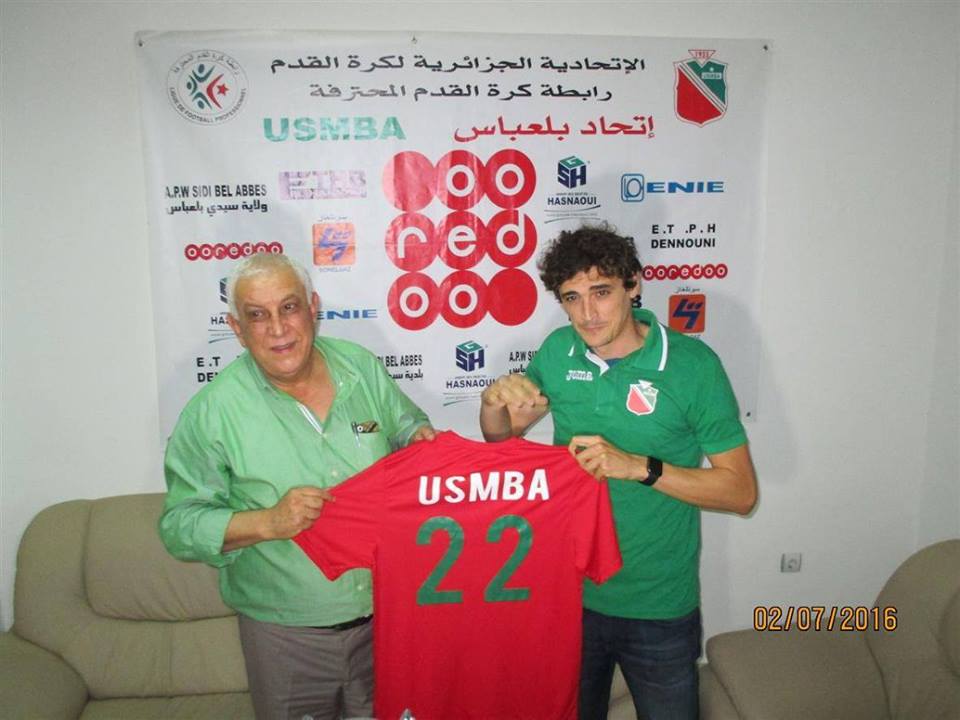 Hendou signe chez les Belabbesiens