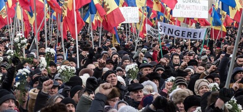Chisinau : les manifestations de l’opposition ont réuni de 40 000 à 100 000 personnes (VIDEO)