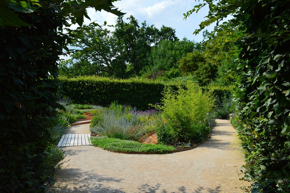 Chaumont-sur-Loire, Festival des Jardins 2023 (4) "Le jardin de tuiles"