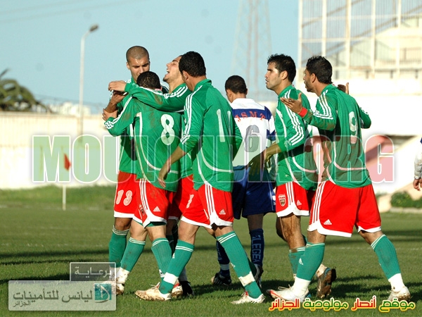 Vendredi 25.12.09 Rouiba 1.32ème coupe MCA-JSM Tiaret 5-2
