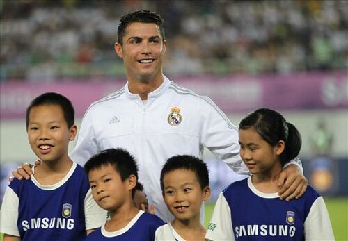 Cris­tiano Ronaldo refuse un salaire de 100 millions d'euros par an pour aller jouer en Chine