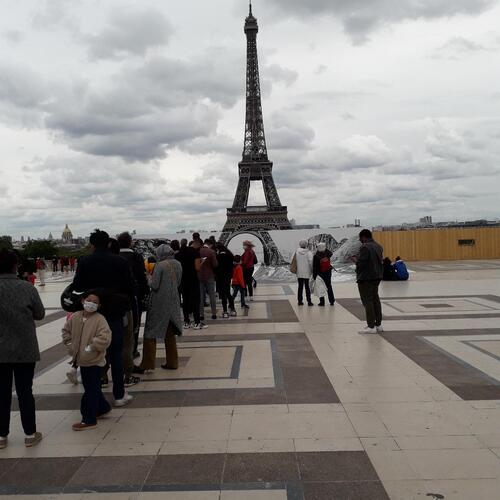 Trompe œil avec la tour Eiffel