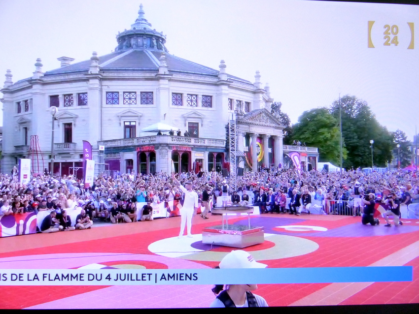 La Flamme Olympique à Amiens