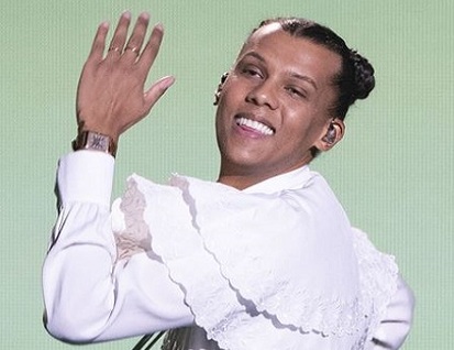 Stromae, "papa omniprésent", évoque le prénom de son fils de 3 ans.