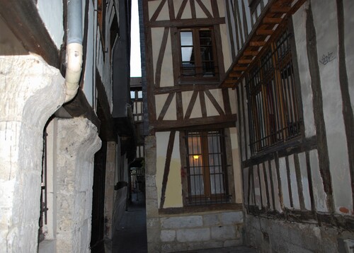 Le Gros Horloge et l'église saint Eloi à Rouen