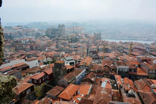 Vue du haut de la Tour des Clercs à Porto