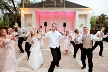 orlando-wedding-party-flash-mob-at-the-summerlin-house