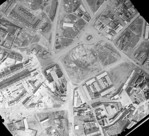 Abbeville - Centre-ville en 1951, Centre ville en ruine (remonterletemps.ign.fr)