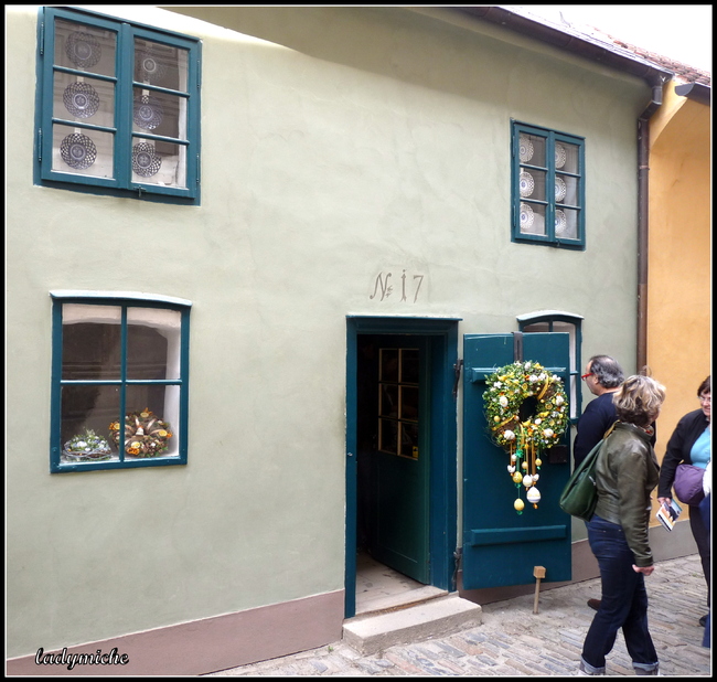 Le château de Prague et sa " Ruelle d'Or " 