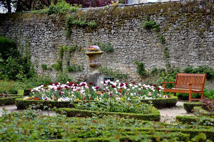 Jardins et plate-bandes de la ville - Alençon 61)