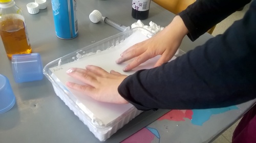 Papier marbré avec mousse à raser