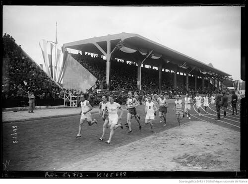 Jeux interalliés 1919 départ marathon modifié stade Pershing (photo presse Agence Rol).JPEG