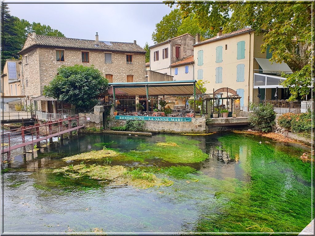 1026 - Fontaine de Vaucluse (84)