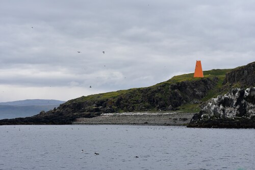 De Laugarhóll à Laugarhóll via Grímsey