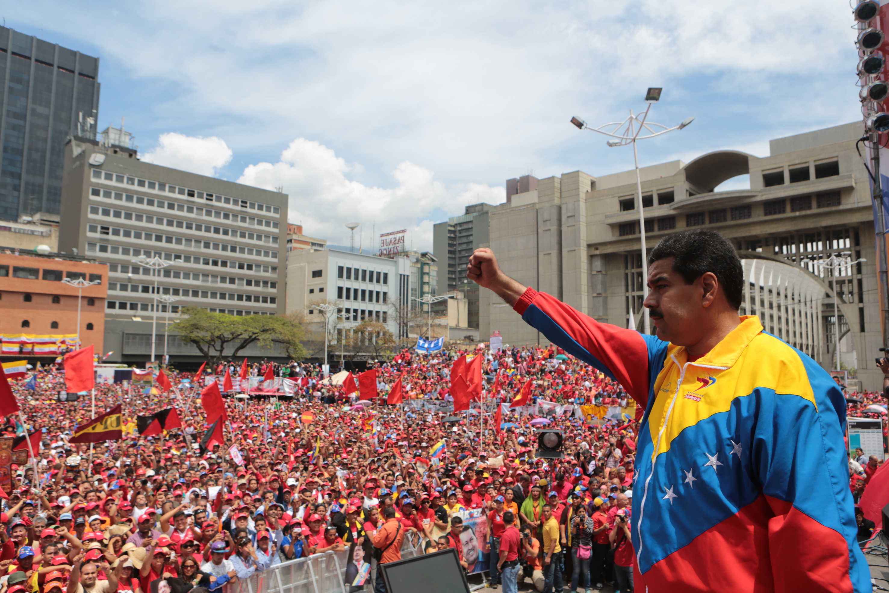 Résultat de recherche d'images pour "Soutien populaire au Président Maduro Venezuela Images"