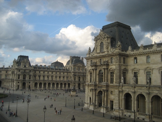 Le musée du Louvre...