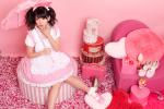 Suzuki Airi en collaboration avec Maeshima Ami