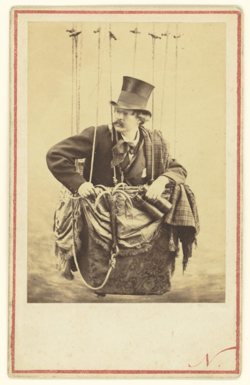 Nadar-Portrait-Felix-Nadar-in-the-Gondola-of-a-Balloon