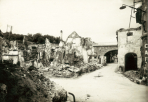 Village de Mouleydier, incendié par les Allemands le 21 juin 1944.