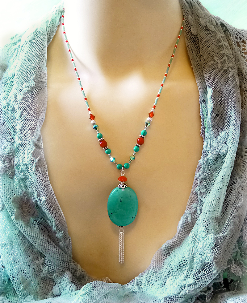 Collier pendentif pierre de Turquoise et Corail rouge, fermoir en T argent  925 - Ann M. Creation Bijoux et objets textile