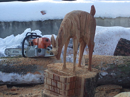 Denis Clerc, sculpteur à la tronçonneuse