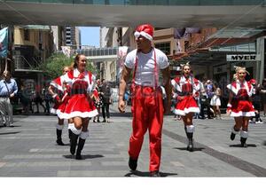 dance ballet class santa claus dancing city 