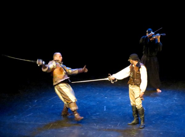 Une superbe représentation de Cyrano de Bergerac a été donnée au théâtre Gaston Bernard de Châtillon sur Seine...