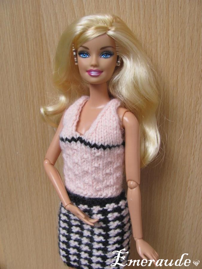 Tricot Barbie: Ensemble n°10 (jupe, top et veste) - Les passions d'Emeraude
