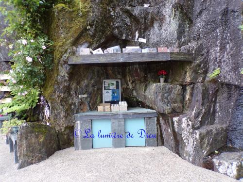 Plumelec, la grotte