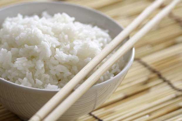 Une méthode simple de cuisson du riz pour réduire de moitié le nombre de calories